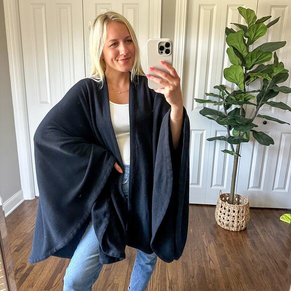 Nordstrom Italian Wool Oversized Open Front Knit Sweater Wrap Black OS - Picture 3 of 7